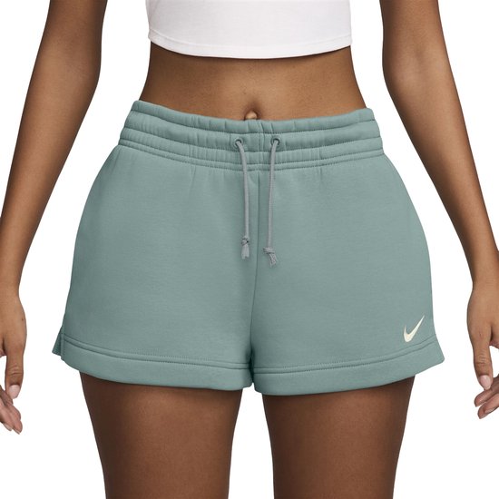 Short en polaire Nike Sportswear Phoenix en vert.