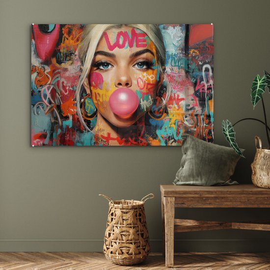 MuchoWow® Tableau sur verre 120x80 cm - Tableau sur verre acrylique - Femme - Chewing-gum - Graffiti - Amour - Photo sur verre - Décoration murale salon - Décoration murale chambre - Peintures