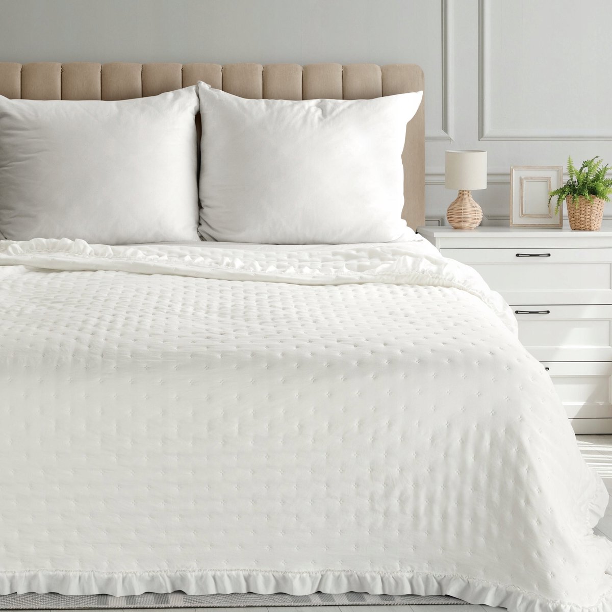 Pittige sprei 220x240cm met ruche - Zacht & Stijlvol