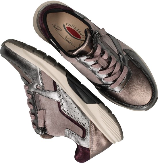 Paar zilverkleurige Gabor Rollingsoft sneakers met roze veters en paarse details.