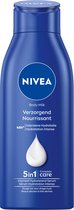 NIVEA Verzorgende Bodymilk - Body Care - 48 uur hydratatie - Bevat Amandelolie en Vitamine E - 400 ml