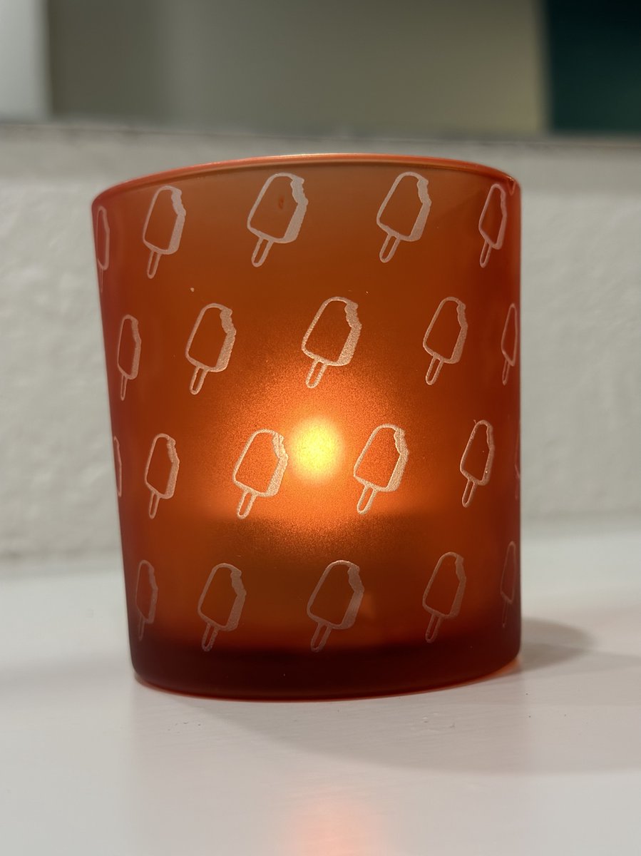 Rode waxinelichthouder met print van waterijsjes