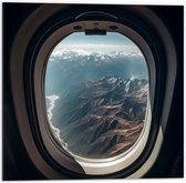 Dibond - Uitzicht op Gebergte vanuit Vliegtuig - 50x50 cm Foto op Aluminium (Met Ophangsysteem)