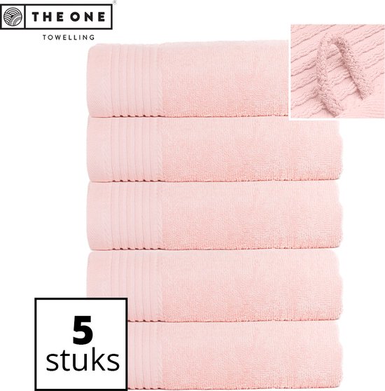 The One Towelling Classic Handdoeken - Voordeelverpakking - Hoge vochtopname - 100% Gekamd katoen - 50 x 100 cm - Zalmroze - 5 Stuks