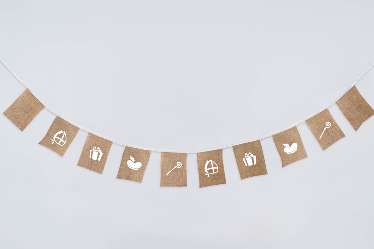 Vlaggenlijn van stof | Jute | Sinterklaas is jarig - 3 meter / 10 vlaggetjes - Sinterklaas slinger van jute met rechthoek vlaggetjes - Sint en piet versiering / Sinterklaas decoratie - Herbruikbare stoffen slingers handgemaakt & duurzaam