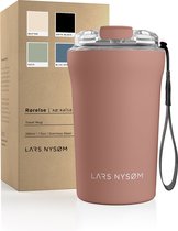 LARS NYSØM - 'Rørelse' Thermo Coffee Mug-to-go 380ml - BPA-vrij met Isolatie - Met Draagriem & Tritan Deksel - Nude