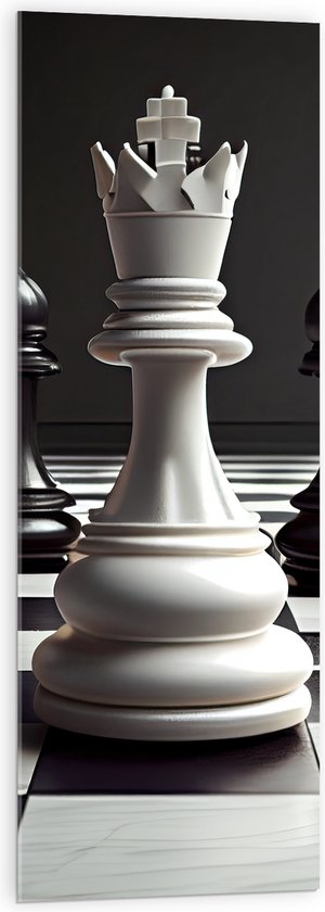 Acrylglas - Zwarte Schaakstukken om Witte Koning op Schaakbord (Zwart-wit) - 40x120 cm Foto op Acrylglas (Wanddecoratie op Acrylaat)