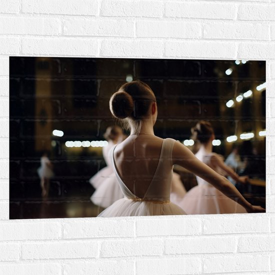 Muursticker - Ballerina's in Theater aan het Dansen - 90x60 cm Foto op Muursticker