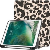 iMoshion Tablet Hoes Geschikt voor iPad Air 2 (2014) / iPad Air 1 (2013) / iPad 6 (2018) 9.7 inch / iPad 5 (2017) 9.7 inch - iMoshion Design Trifold Bookcase - Meerkleurig /Leopard