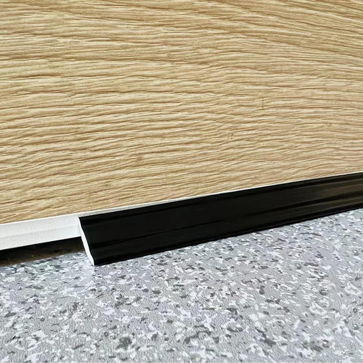 Hoekprofiel voor Zelfklevende Tegels: 15 x 15 x 2700 mm