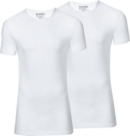 Twee witte Slater t-shirts met ronde hals op elkaar, witte achtergrond.