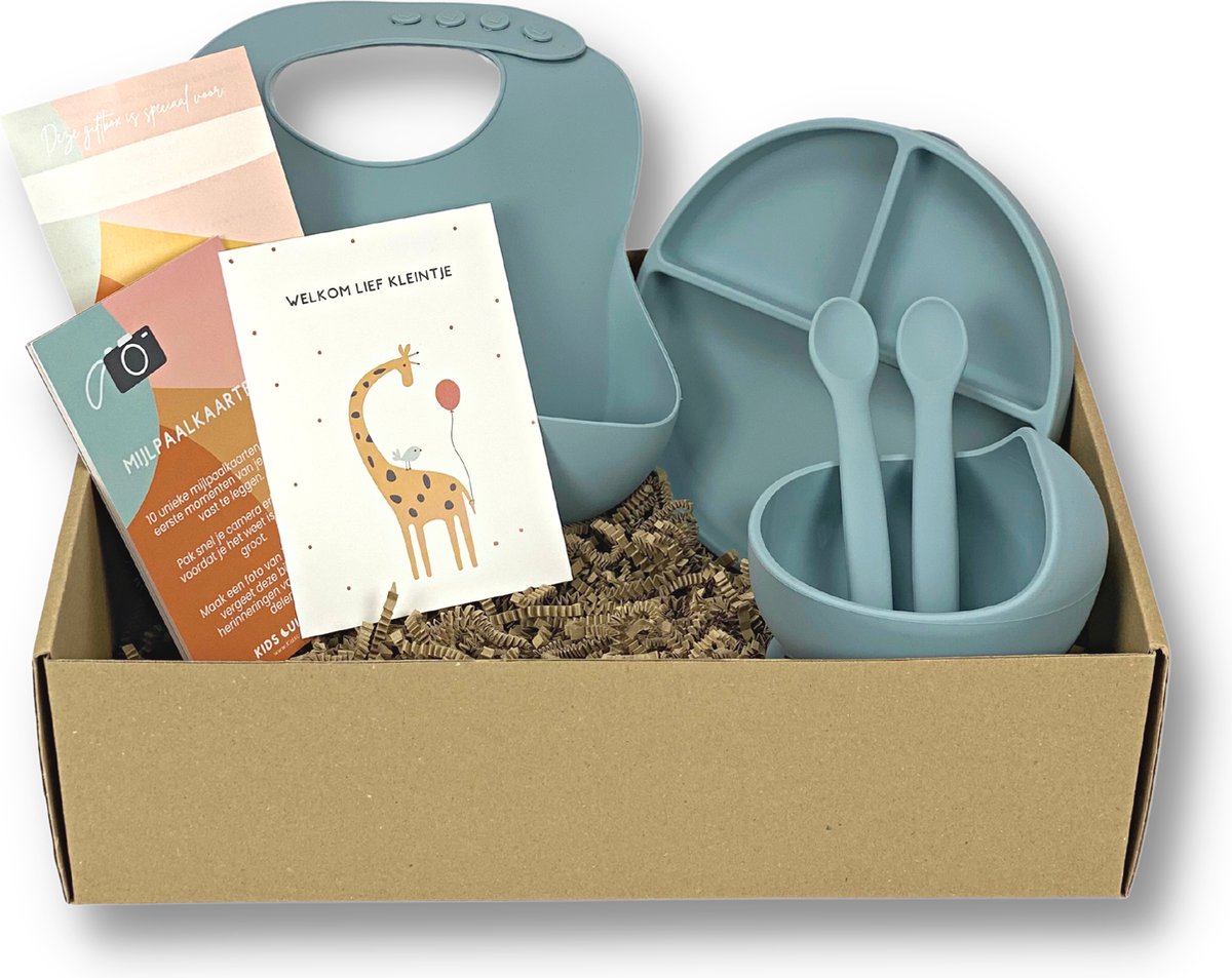 Goedkoopste Kids Cultures - Giftbox M - Baby Geschenkset, Kraampakket, Babyshower, Kraammand - Kraamcadeau Jongen & Meisje - Siliconen Kinderservies, Slab, Lepels en Wenskaarten - Blauw