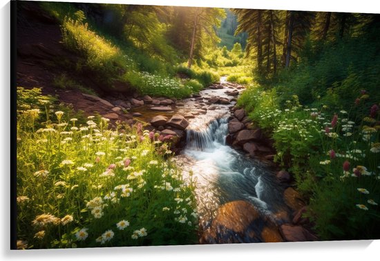 Canvas - Rivier Omringd door Bloemetjes Stromend door het Bos - 120x80 cm Foto op Canvas Schilderij (Wanddecoratie op Canvas)