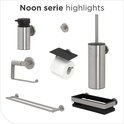 Overzicht van de Tiger Noon serie: zeepdispenser, toiletrolhouder, toiletborstelhouder, handdoekring, dubbele handdoekstang, zeepbakje.