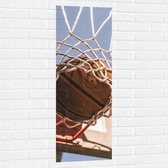 Muursticker - Basketbal in Basket - 40x120 cm Foto op Muursticker