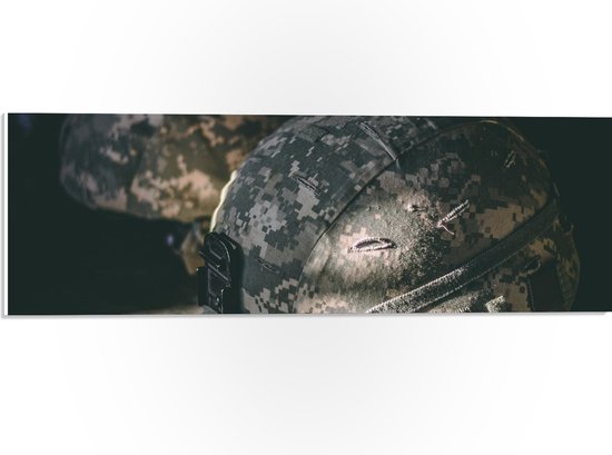 PVC Schuimplaat- Twee Helmen van Soldaten - 60x20 cm Foto op PVC Schuimplaat