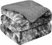 Couverture en fausse fourrure Sherpa de Luxe VOXO - Super douce et moelleuse - Plaid pour la Décoration du canapé, du lit ou du salon - 130 x 170 cm Grijs loup