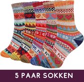 Winkrs© Scandinavische Hygge Sokken set 5 paar - maat 36-40 - Warme Noorse Wintersokken dames met Hartjes , Tekst en Kleurrijke patronen