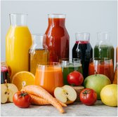 Poster Glanzend – Eten - Fruit - Glazen - Flessen - Kleuren - 50x50 cm Foto op Posterpapier met Glanzende Afwerking