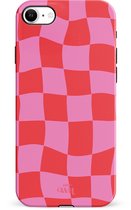 xoxo Wildhearts Drunk In Love - Single Layer - Hoesje geschikt voor iPhone SE 2022 / SE 2020 hoesje - Blokjes print roze - Shockproof case - Beschermhoesje geschikt voor iPhone 7 / 8 / SE 2022 / SE 2020 case - Roze