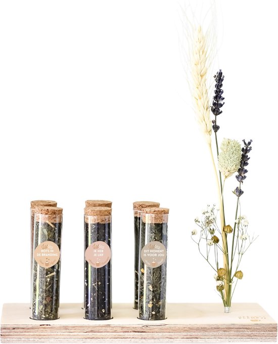 Brievenbuspakket Thee met theeplank en droogbloemetje