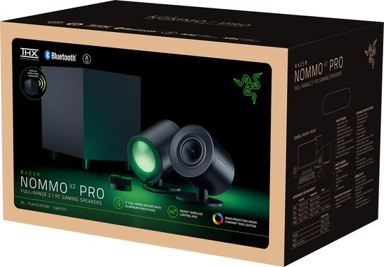 Doos van Razer Nommo V2 Pro gaming luidsprekersysteem met THX en Bluetooth logo's.