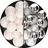 Kerstballen 60x stuks - mix parelmoer wit/zilver - 4-5-6 cm - kunststof - kerstversiering
