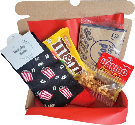 Cadeau box – Filmavond – Gefeliciteerd - Gezelligheid - Verrassings Pakket – Verjaardag - Gift box – Taart - Grappig - Cadeau voor vrouw man – Kado – Sokken - Verjaardags cadeau – Jarig -Geschenkdoos –LuckyDay Socks - Maat 36-40