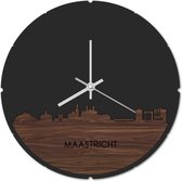 Skyline Klok Rond Maastricht Notenhout - Ø 44 cm - Stil uurwerk - Wanddecoratie - Meer steden beschikbaar - Woonkamer idee - Woondecoratie - City Art - Steden kunst - Cadeau voor hem - Cadeau voor haar - Jubileum - Trouwerij - Housewarming -