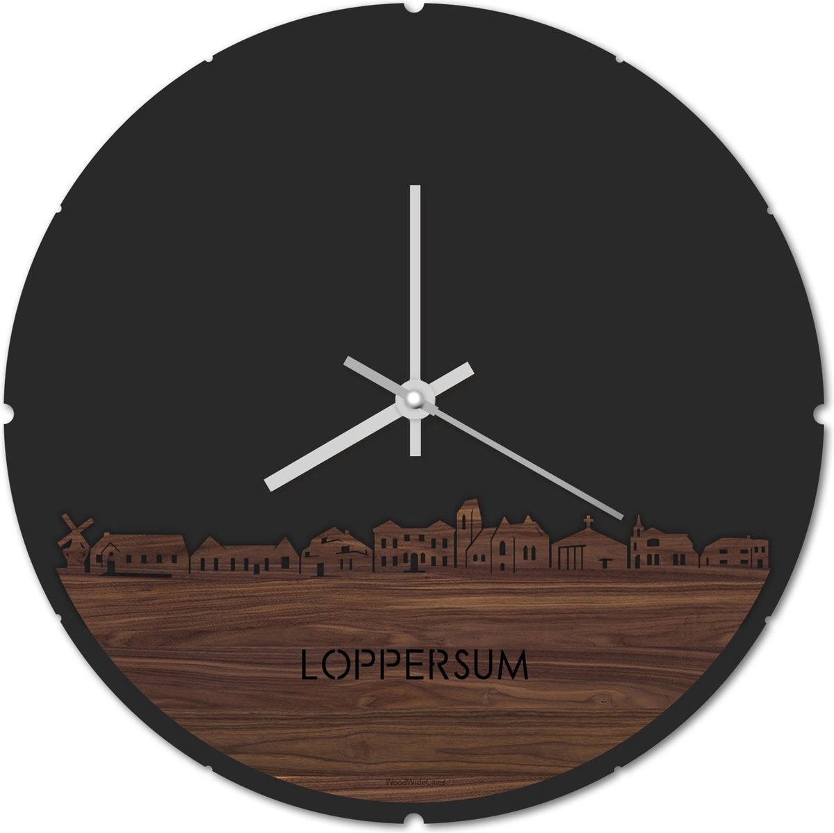 Skyline Klok Rond Loppersum Notenhout - Ø 44 cm - Stil uurwerk - Wanddecoratie - Meer steden beschikbaar - Woonkamer idee - Woondecoratie - City Art - Steden kunst - Cadeau voor hem - Cadeau voor haar - Jubileum - Trouwerij - Housewarming -