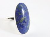 Langwerpige zilveren ring met lapis lazuli - maat 17