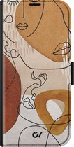 Bookcase - Apple iPhone 14 hoesje met pasjes - Abstract Shape Faces - Bruin - Geometrisch patroon - Kunstleer - Casevibes