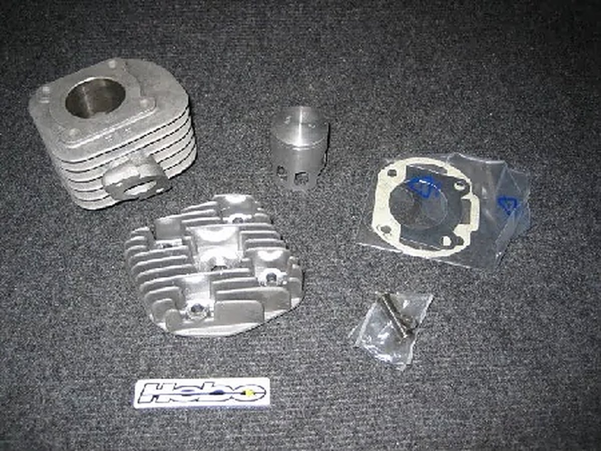 Cilinderkit Naraku 50cc 25/28mm voor Minarelli AM Cilinderkit Naraku 50cc 25/28mm voor Minarelli AM