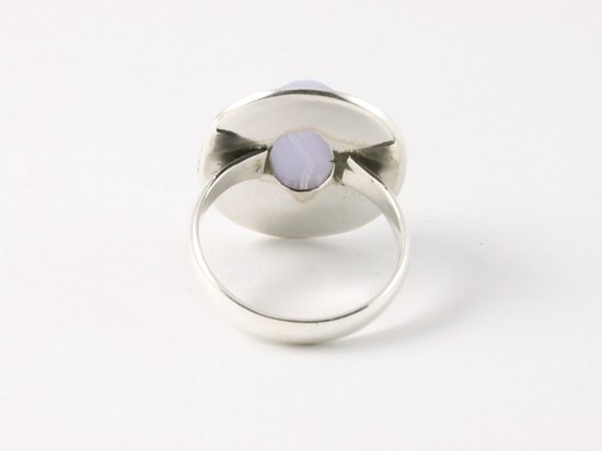 Bague ovale en argent décorée d'agate dentelle bleue - taille 18,5