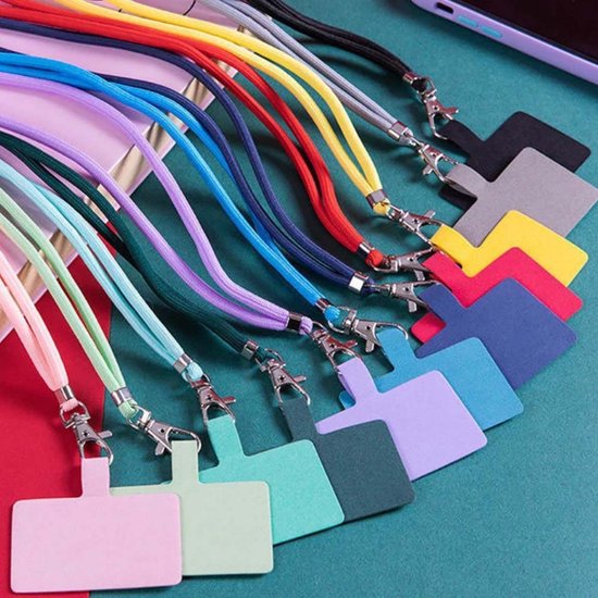 Veelkleurige telefoonkoorden met bijpassende telefoon patches en metalen clips.