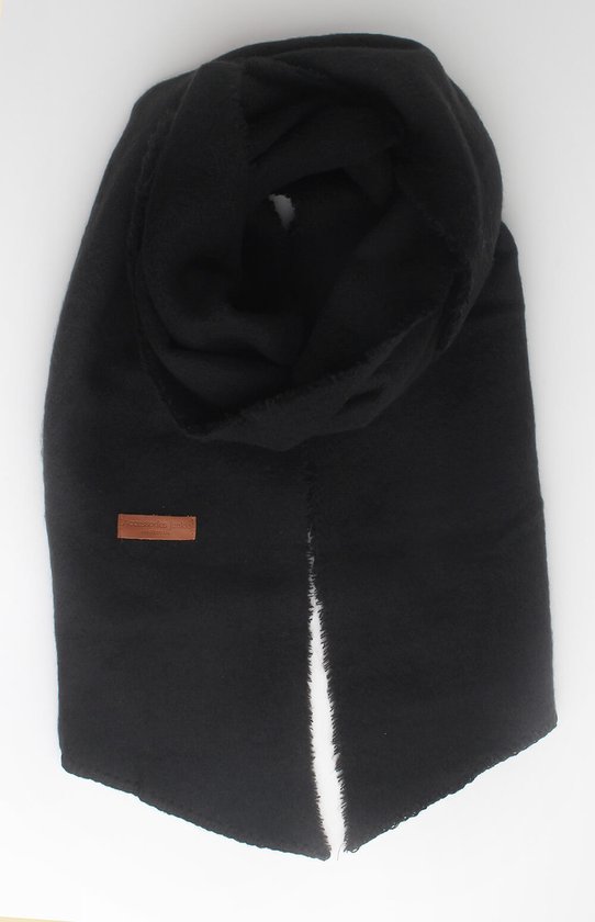Odilia scarf- Accessories Junkie Amsterdam- Dames- Gebreide sjaal- Herfst winter- Katoenen sjaal- Effen- Zwart