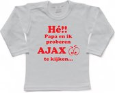 Amsterdam Kinder t-shirt | Hé!!!! Papa en ik proberen AJAX te kijken..." | Verjaardagkado | verjaardag kado | grappig | jarig | Amsterdam | Ajax | cadeau | Cadeau | Kado | Kadootje | Wit/rood | Maat 92