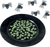 Nep spinnen/spinnetjes 3 x 3 cm - glow in the dark - 140x stuks - Horror/griezel decoratie beestjes