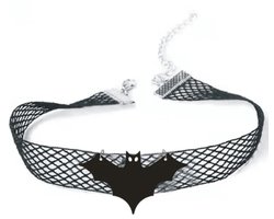 Plux Fashion Vleermuis Choker - Zwart - 2cm/30cm + 7cm hangstuk - Sieraden - Halloween Choker - Choker - Stoffen Choker - HipHop Choker - Sieraden Cadeau - Duurzame Kwaliteit - Halloween - Oktoberfeest - Halloween kostuum