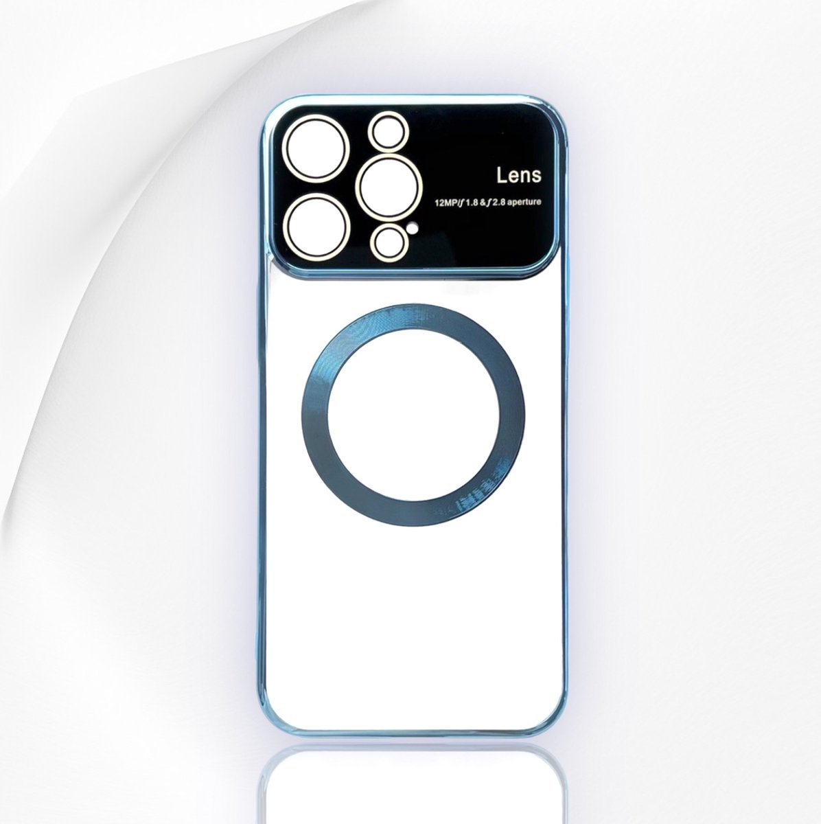 iPhone 15 Pro Blauw Hoesje - Luxe MagSafe Case met Camera Bescherming - Ultieme Lens Bescherming Backcover - Luxe Stevig Hoesje van Premium Kwaliteit.