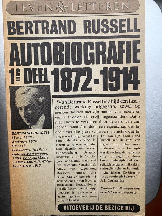 Boek 'Autobiografie 1e deel 1872-1914' van Bertrand Russell. Foto van Russell, levensdata en bibliografie.
