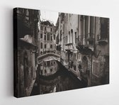 Onlinecanvas - Schilderij - Venice Canal View With Historical Buildings. Italy Art Horizontal Horizontal - Multicolor - 40 X 50 Cm