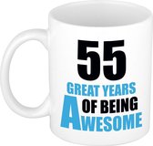 55 great years of being awesome cadeau mok / beker wit en blauw