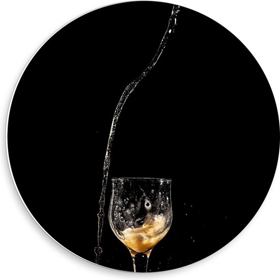 Forex Wandcirkel - Champagne in Glas - 50x50cm Foto op Wandcirkel (met ophangsysteem)
