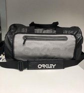 Oakley 90's Big Duffle Bag / Blackout - 921523- 02E