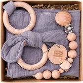 Babycadeaus - Baby cadeau meisje - baby cadeau jongen - kraamcadeau - kraampakket - Geboortegeschenk - babyshower cadeau - geboorte cadeaubox - baby slabbetje, houten ring, bijtring, armband 