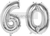 60 Jaar Folie Ballonnen Zilver- Happy Birthday - Foil Balloon - Versiering - Verjaardag - Man / Vrouw - Feest - Inclusief Opblaas Stokje & Clip - XXL - 115 cm