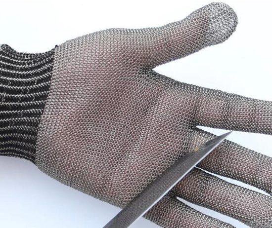 Maliënkolder lange handschoen met metalen haak 15 cm manchet Chinese