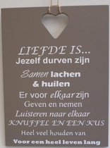 Tekstbord liefde is bruin