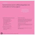Boekpagina met roze achtergrond, recept voor 'Gemarinerde zwarte truffelaardappeltjes met tuinkruiden en Turkse yoghurt'.